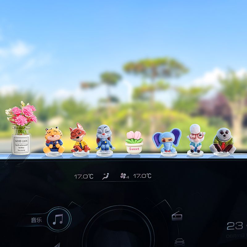 زينة سيارة كرتونية من زوتوبيا  - مراجعة Car Accessories Decoration وسعره